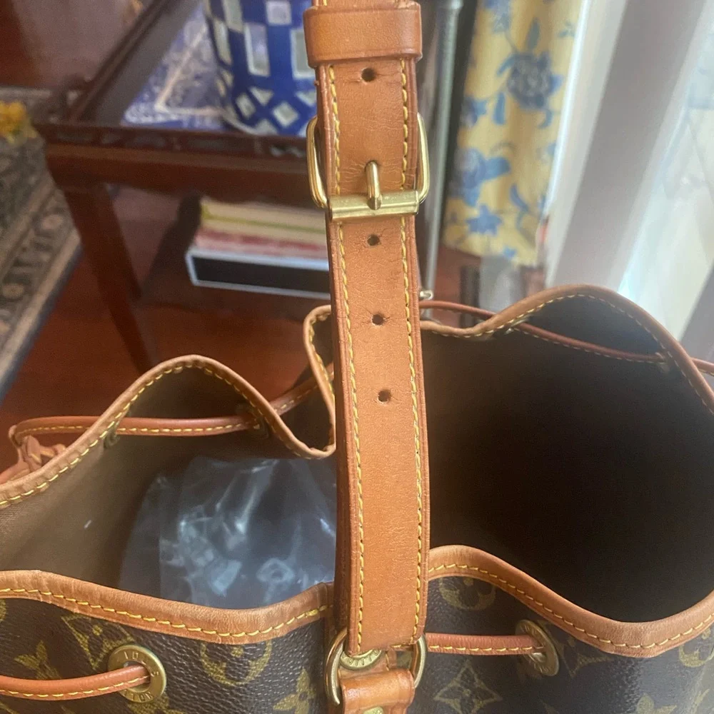 Authentic Louis Vuitton Noe GM Shoulder Purse - Picture 5 of 16